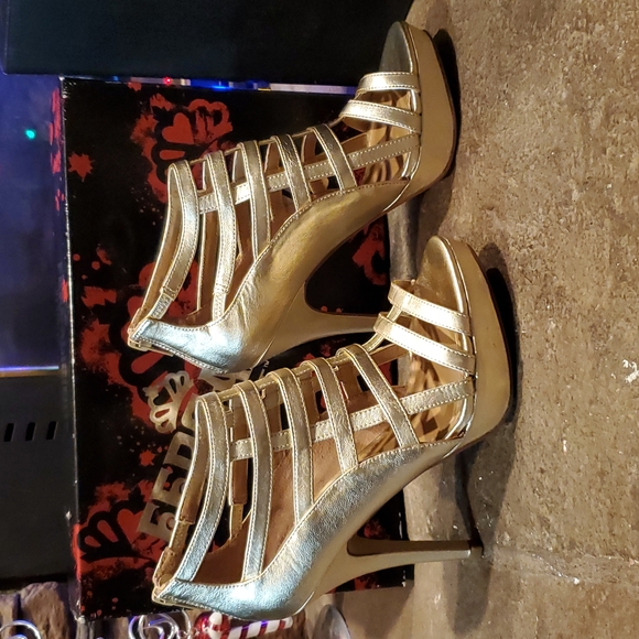 Fergalicious by Fergie Heels - Picture 2 of 10